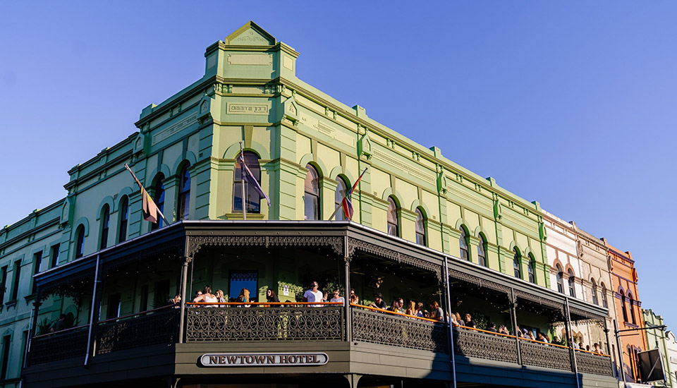 Newtown Hotel in Newtown