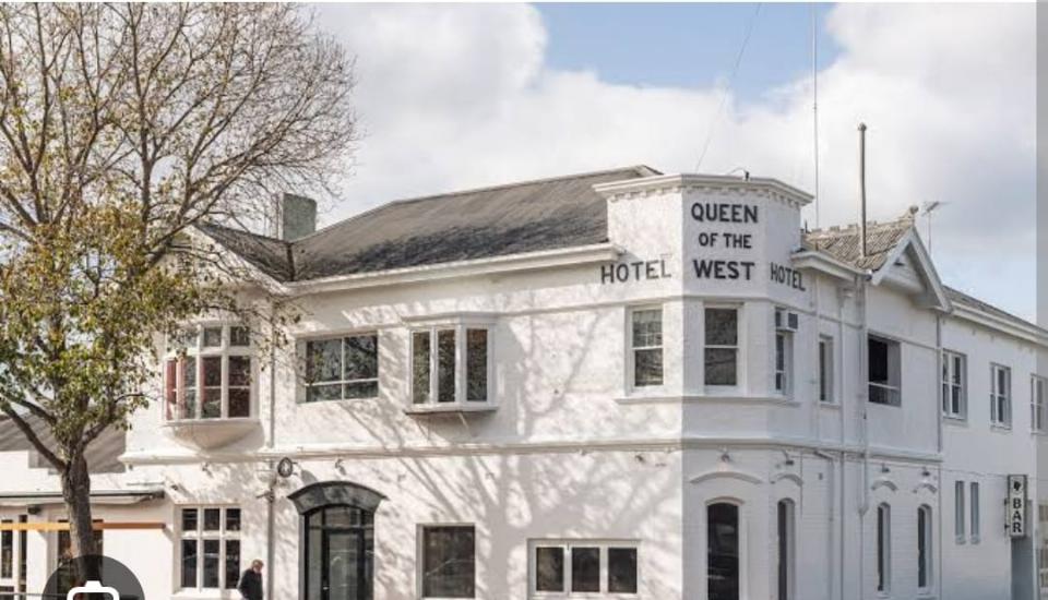 Photo of White Eagle House in Breakwater