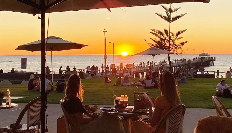 Photo of Glenelg Pier Hotel in Glenelg